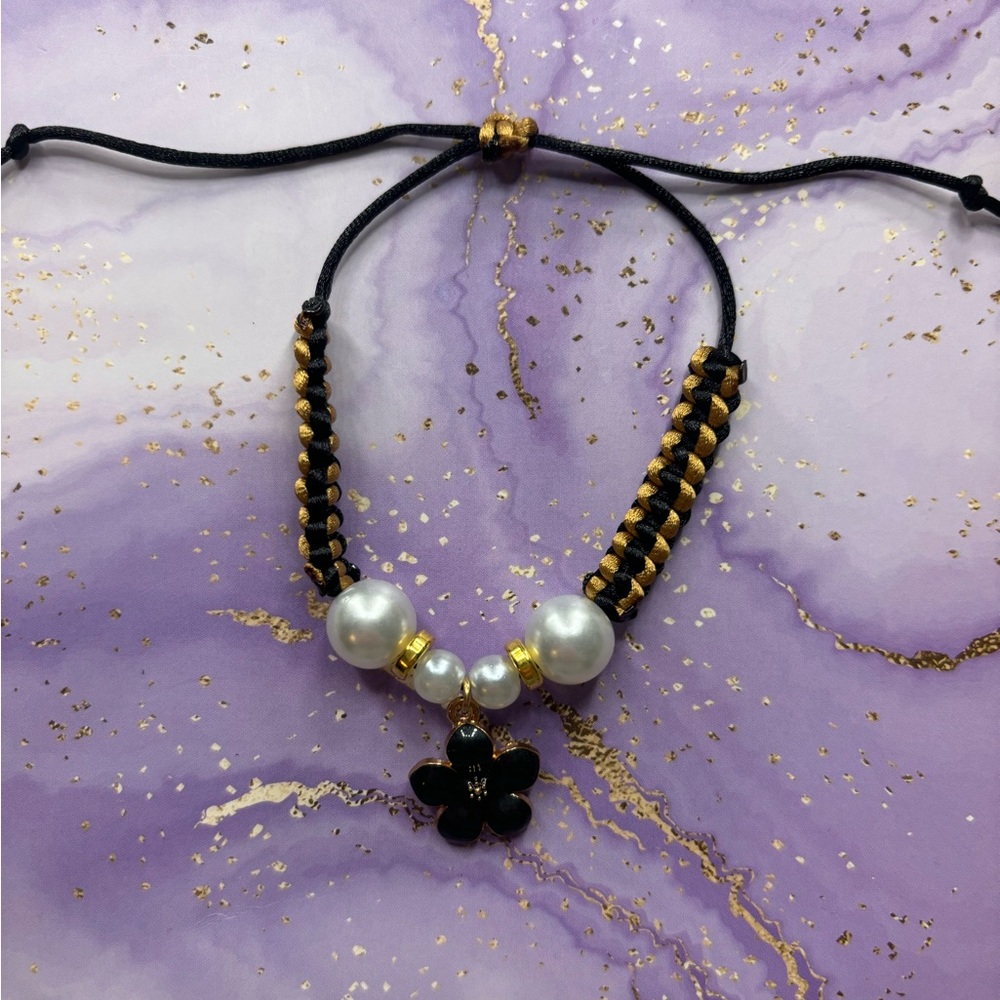 Handmade adjustable black flower adjustable bracelet
